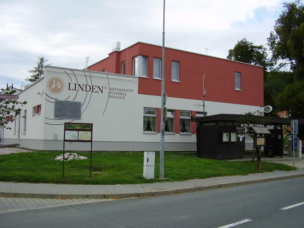Linden Restaurant And Pension Brno Esterno foto